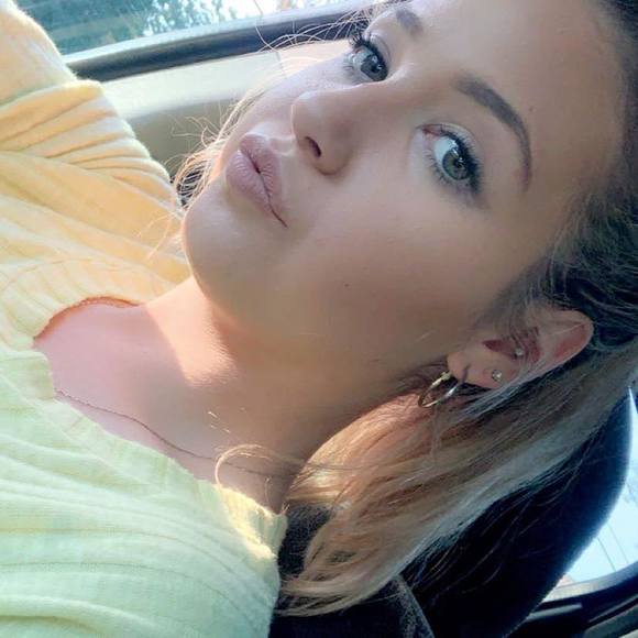 Meet your Posher, Andrea - Picture 1 of 1